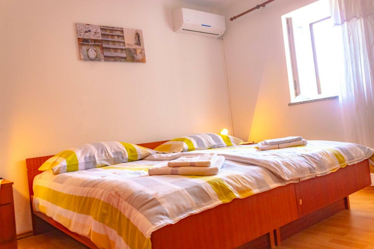 Kuca Za Odmor Kornic Villa Kültér fotó
